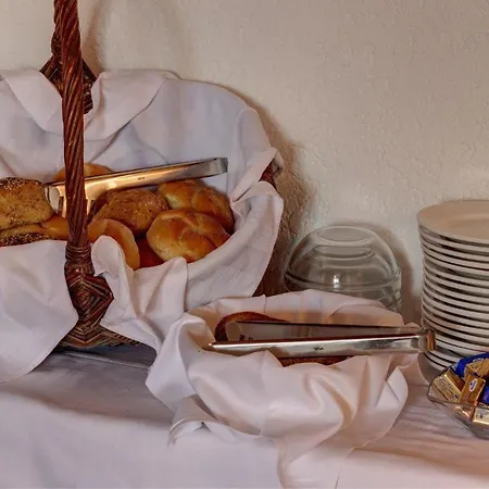 ゲストハウス Braeulerhof