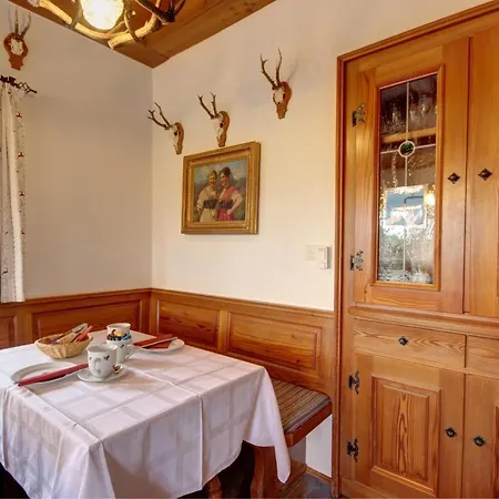 Braeulerhof Guest house